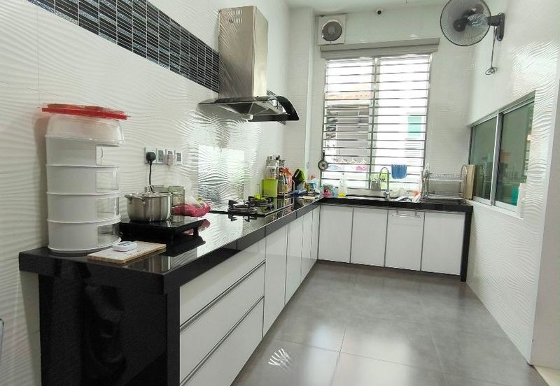 Fully renovated Bungalow House in Bukit Mertajam near Iconcity, Highway, Penang Bridge and Industry.