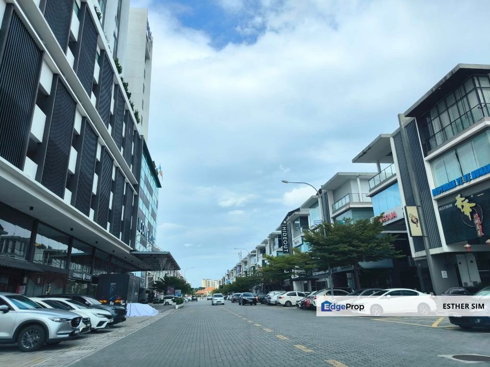 🔥 Worth Buy! 3.5 Storey Semi-D Commercial in Icon City, Juru – Prime Bukit Tengah Location, Penang, Seberang Perai