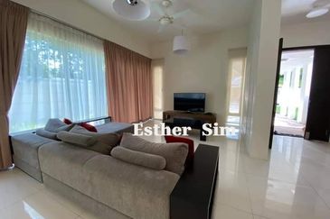 Jalan Seri Tanjung Pinang 2