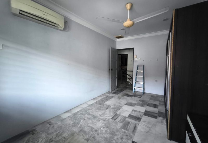 Renovated Freehold 2-Storey Corner Terrace | Taman Perkasa, Sungai Puyu