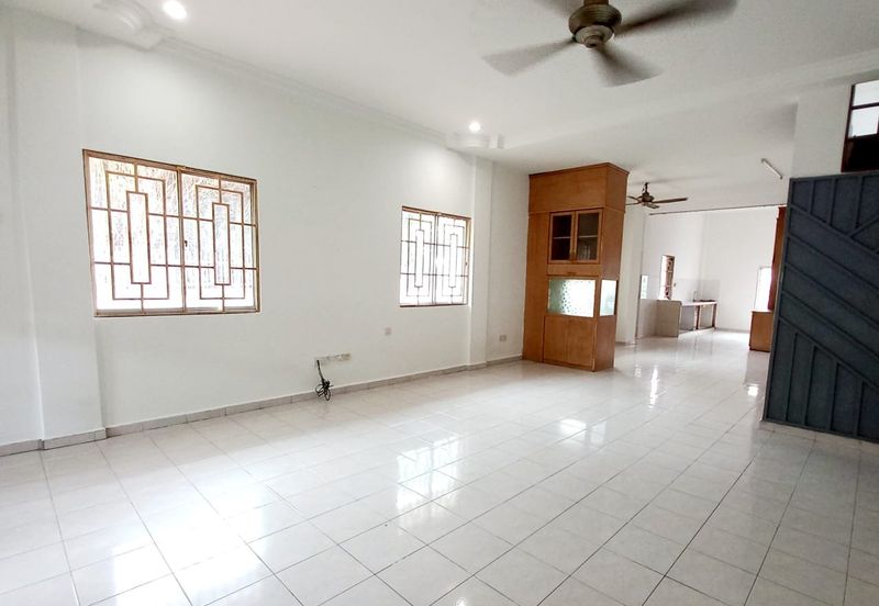 FOR SALE: Renovated 2-Storey Home with Expansive Compound @ Taman Desa Wangsa, Batu Maung,Bayan Lepas,Penang.