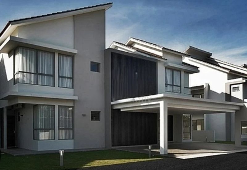 Luxury 2 Storey Bungalow House (Gated & Guarded) @ Butterworth – Raja Uda / Bagan Lalang