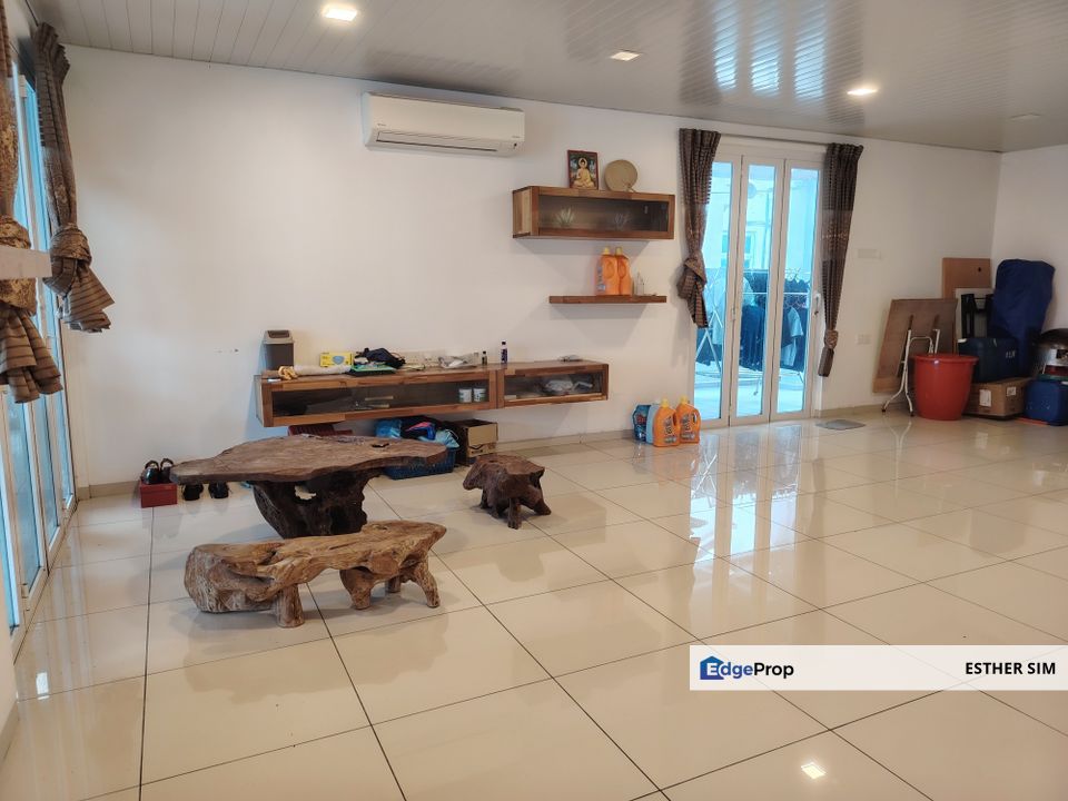 Modern Semi-D House Near Beach, Rorbina Park, Hawker Food Center and School in BUtterworth, Penang., Penang, Butterworth