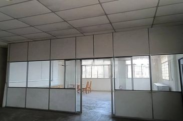 Semi-Detached Factory For Sale in Bukit Minyak, Permatang Tinggi