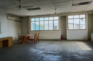 Semi-Detached Factory For Sale in Bukit Minyak, Permatang Tinggi