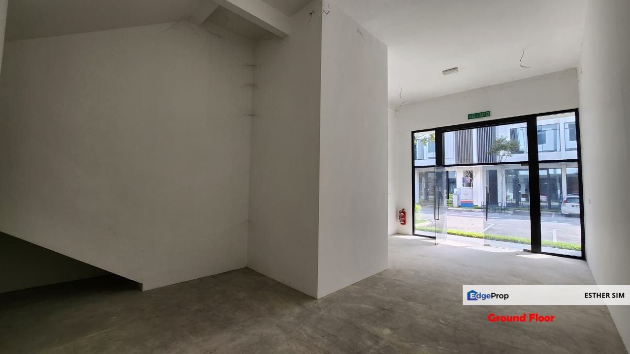 Vervea Commercial 3 Storey Shop At Batu Kawan, near IKEA, Design Village, KDU University, Columbia Medical Hospital etc., Penang, Simpang Ampat