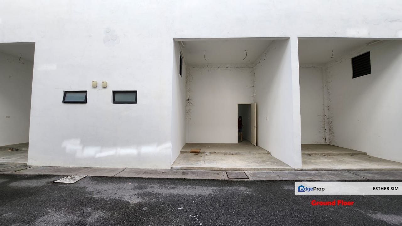 Vervea Commercial 3 Storey Shop At Batu Kawan, near IKEA, Design Village, KDU University, Columbia Medical Hospital etc., Penang, Simpang Ampat