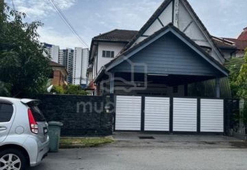 Setiawangsa End Lot Double Storey Terrace House For Sales  RM 1,500,000