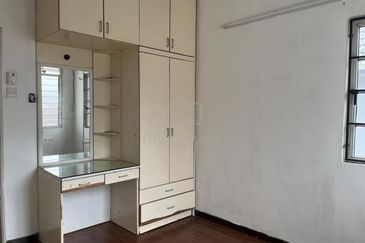 Setiawangsa End Lot Double Storey Terrace House For Sales  RM 1,500,000