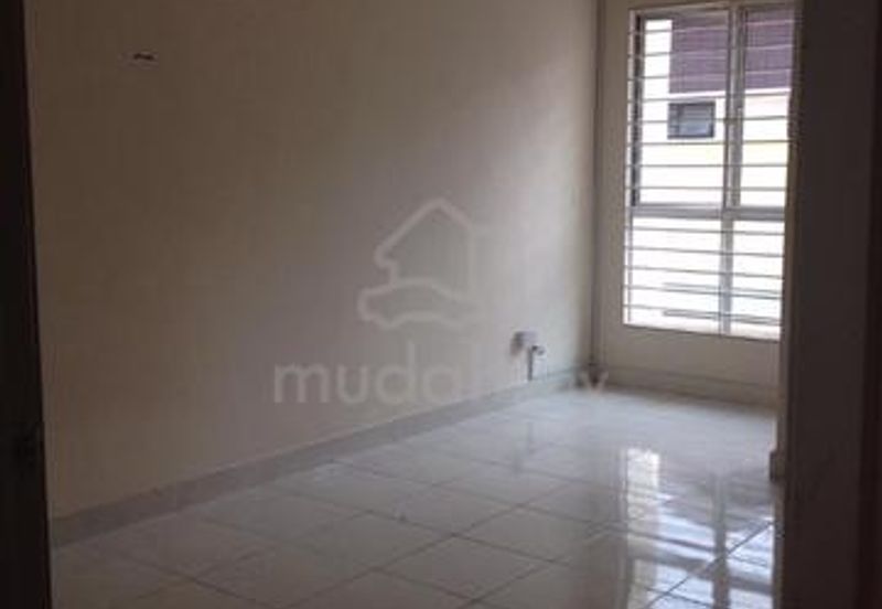 Sutera Damansara Damai Double Storey Terrace House For Sales