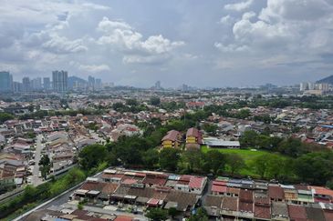 First Residence (Residensi Unggul)