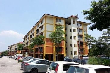 Kota Damansara Flat ( 1st Floor ) For Sales RM 266,000