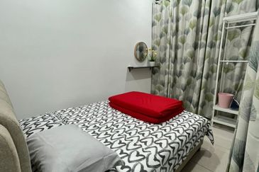 TAMAN PADANG TEMU PERMATA