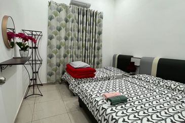 TAMAN PADANG TEMU PERMATA