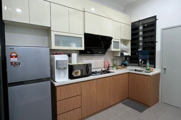 TAMAN PADANG TEMU PERMATA