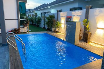 TAMAN PADANG TEMU PERMATA