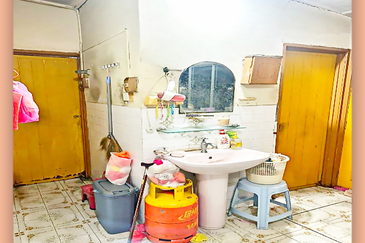Strategic Location, 1storey Terrace House ('22 x 65') @ Kepong for Sale