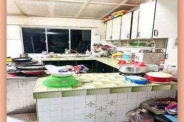 Strategic Location, 1storey Terrace House ('22 x 65') @ Kepong for Sale