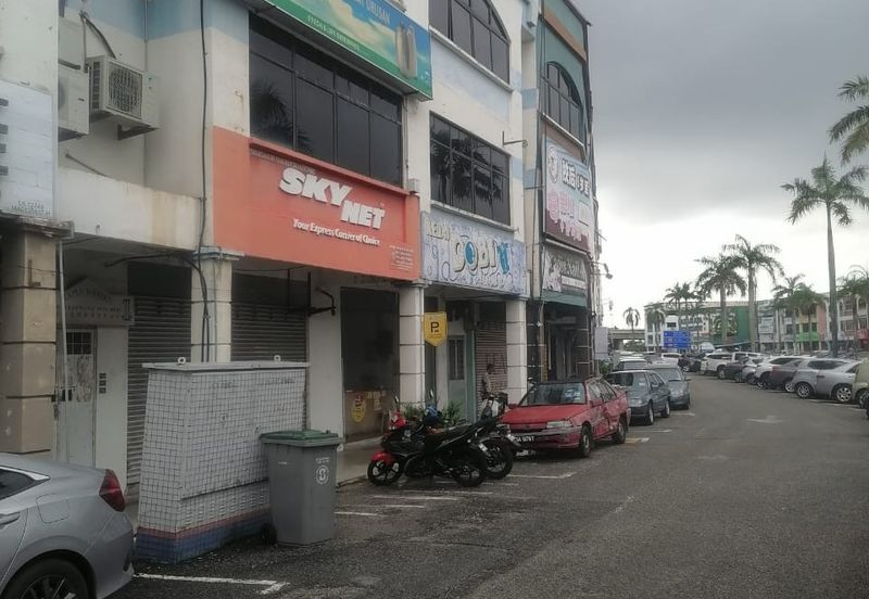 HOT!! Facing Main Road Plaza Pandan Malim Ground Floor Shop for Sale