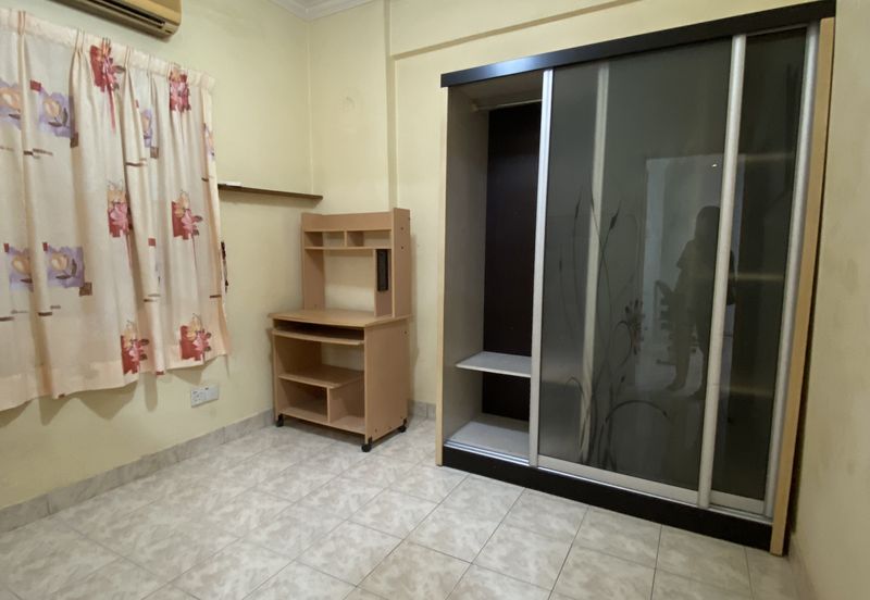 Pandan Court, Taman Pandan Mewah