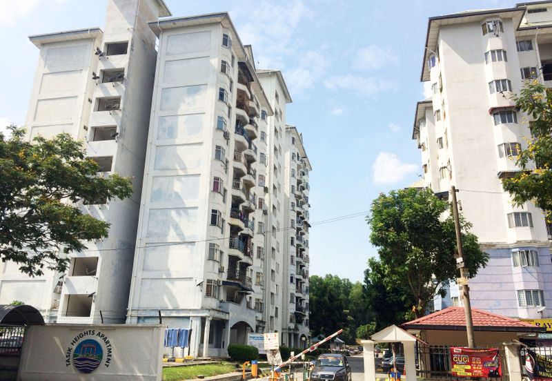 Tasik Heights Apartment