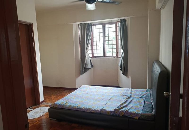 Tasik Heights Apartment