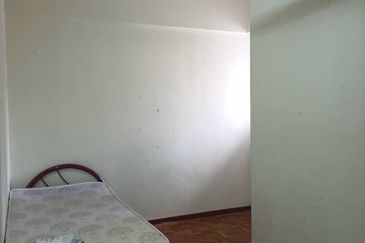 Tasik Heights Apartment