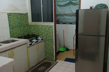 Tasik Heights Apartment