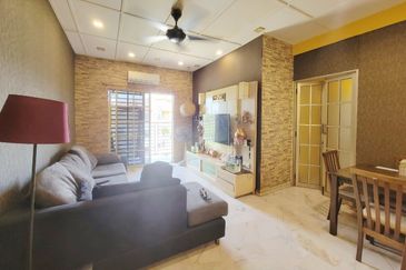 Pangsapuri Lili, Taman Bukit Subang, Seksyen U16