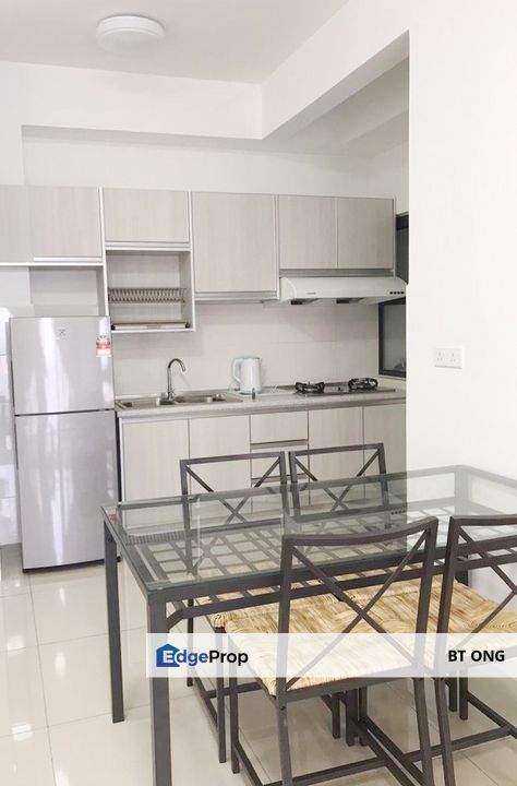 Fully Furnished, Well Kept - Suria Residence @ Bukit Jelutong FOR SALE, Selangor, Bukit Jelutong