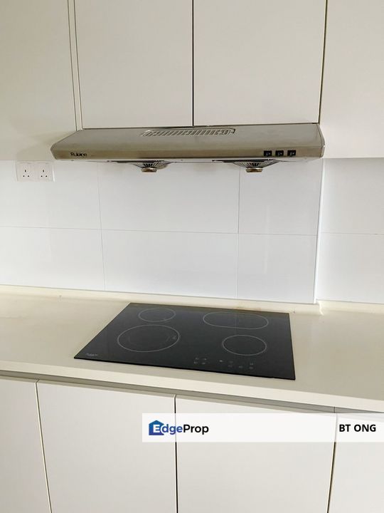 Fully Furnished, 3r2b, 2 car park - Suria Jelutong @ Bukit Jelutong, Selangor, Bukit Jelutong