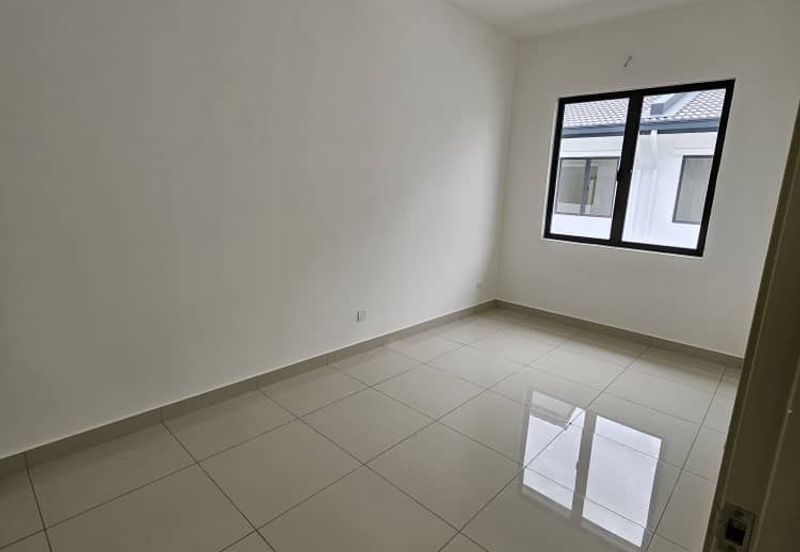 Robin @ Bandar Rimbayu