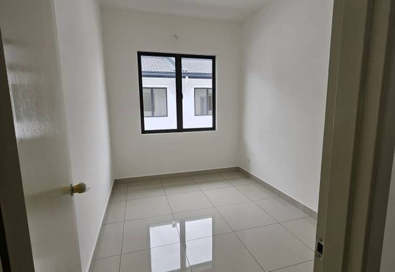 Robin @ Bandar Rimbayu