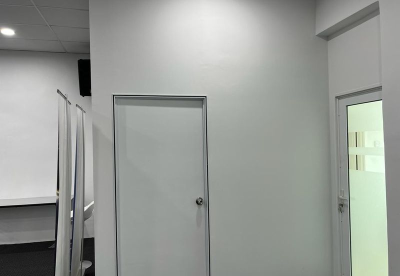 Facing Main Road Huge Renovated Office & Hall Taman Kota Syahbandar Melaka