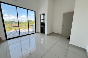 Robin @ Bandar Rimbayu