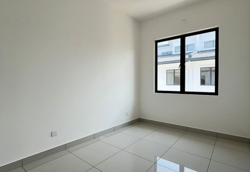 Robin @ Bandar Rimbayu