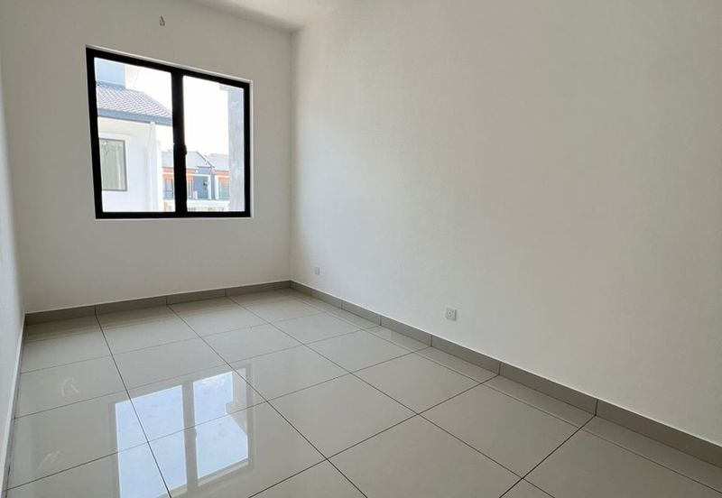 Robin @ Bandar Rimbayu