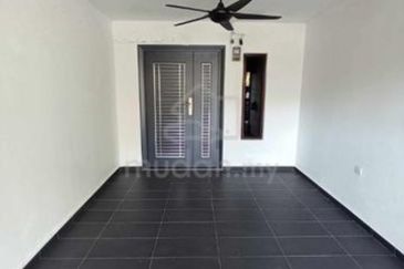 Tmn Orkid 1 STOREY[22x70] PartiallyRENO Jb.