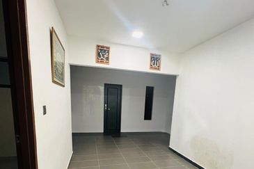 Tmn Orkid 1 STOREY[22x70] PartiallyRENO Jb.