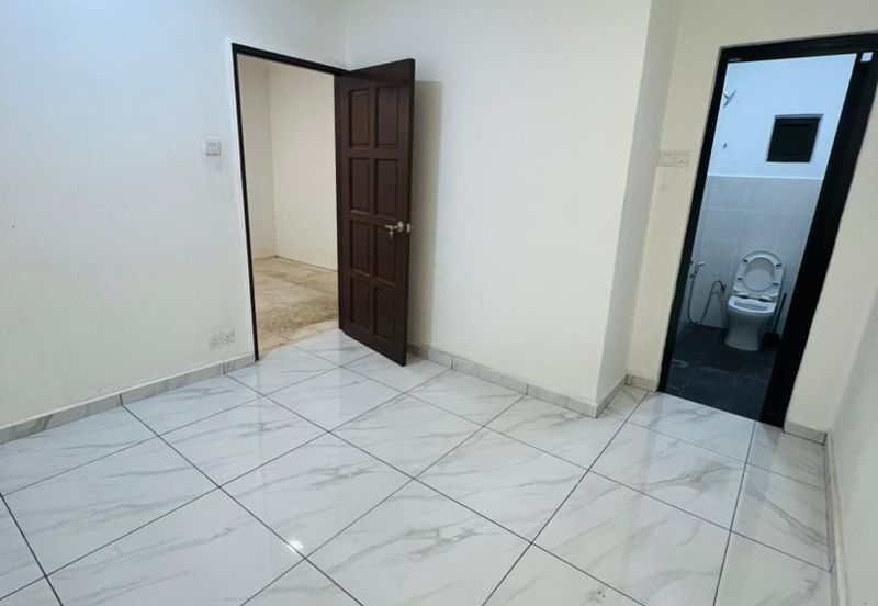 Tmn Orkid 1 STOREY[22x70] PartiallyRENO Jb.