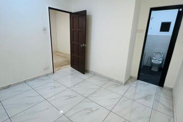 Tmn Orkid 1 STOREY[22x70] PartiallyRENO Jb.