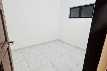 Tmn Orkid 1 STOREY[22x70] PartiallyRENO Jb.