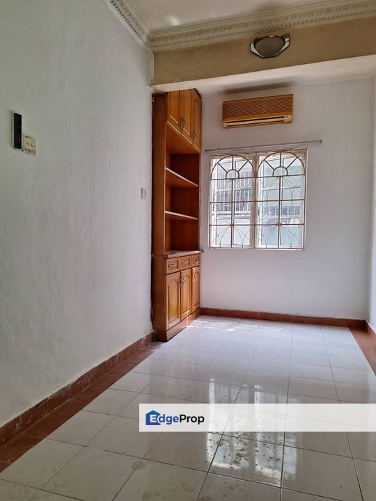 Newly painted, fully extended 3r3b for Sale @ Aranda, Kota Kemuning, Selangor, Kota Kemuning