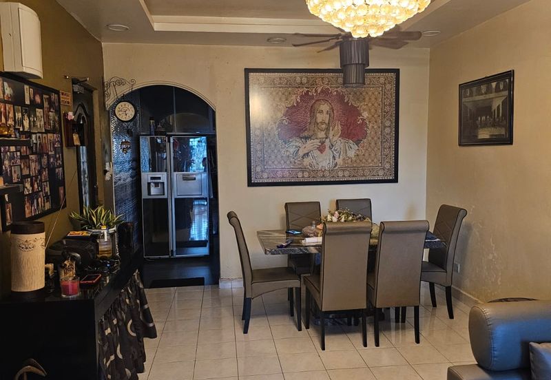 Selesa Puteri Condominium