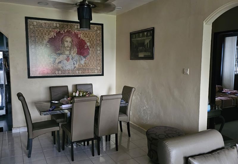 Selesa Puteri Condominium