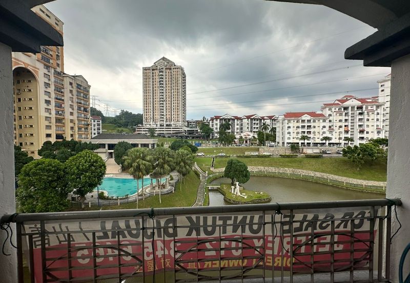 Casa Venicia Condominium