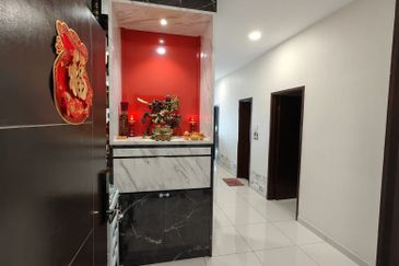 D'Summit Residences @ Kempas Utama