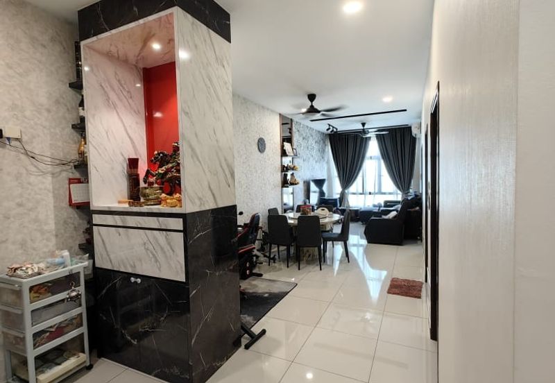 D'Summit Residences @ Kempas Utama