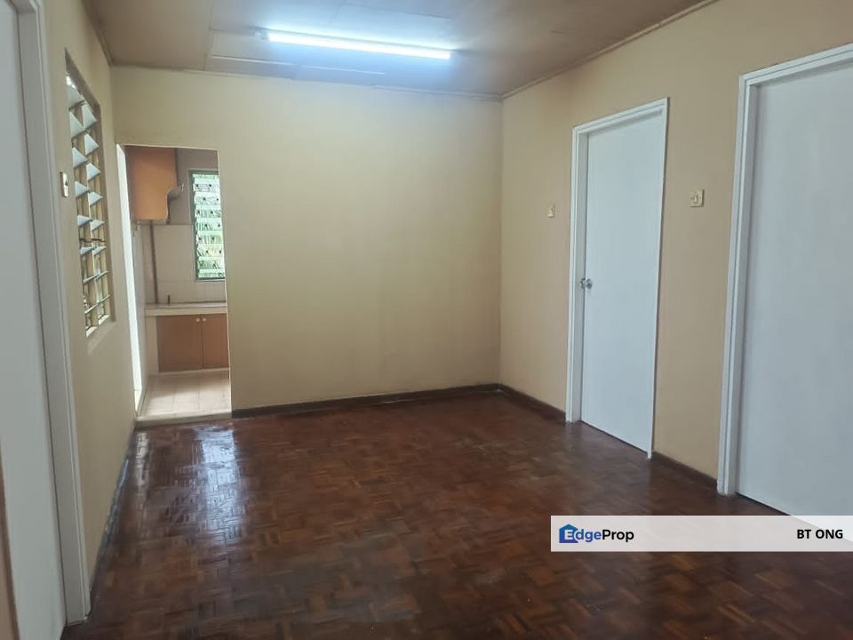 Newly Painted unit (Fulloan, Low Depo, 1st house buyer Welcome~), Kuala Lumpur, Wangsa Maju