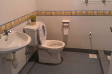 8th Avenue Condominium